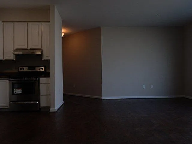 31 Water St #D — Photo 2