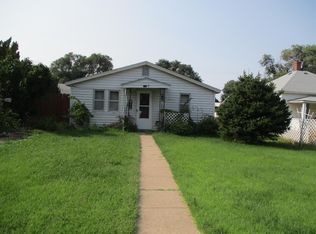 502 W Kingman Ave, Lakin, KS 67860