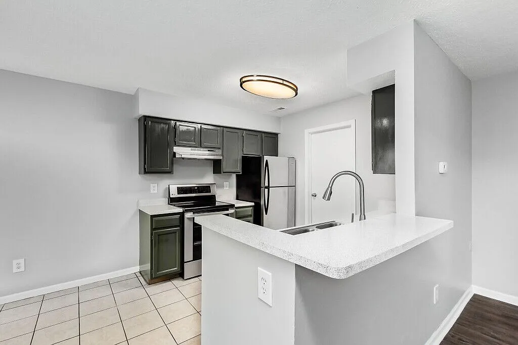 Edgemont Village — Photo 1