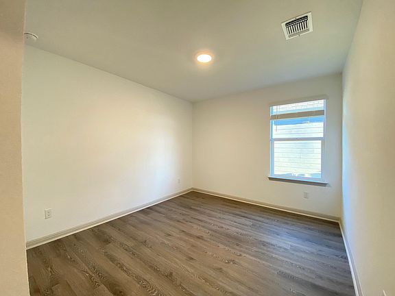 4th image of 115 Fort Clark Springs Dr