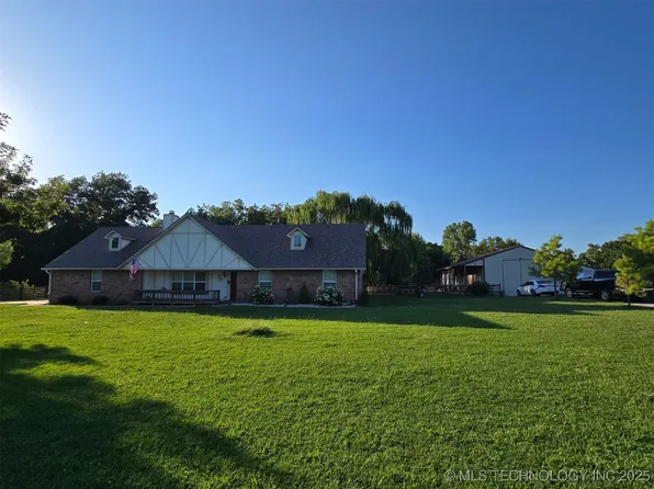 880 N Woodview Dr, Skiatook, OK 74070