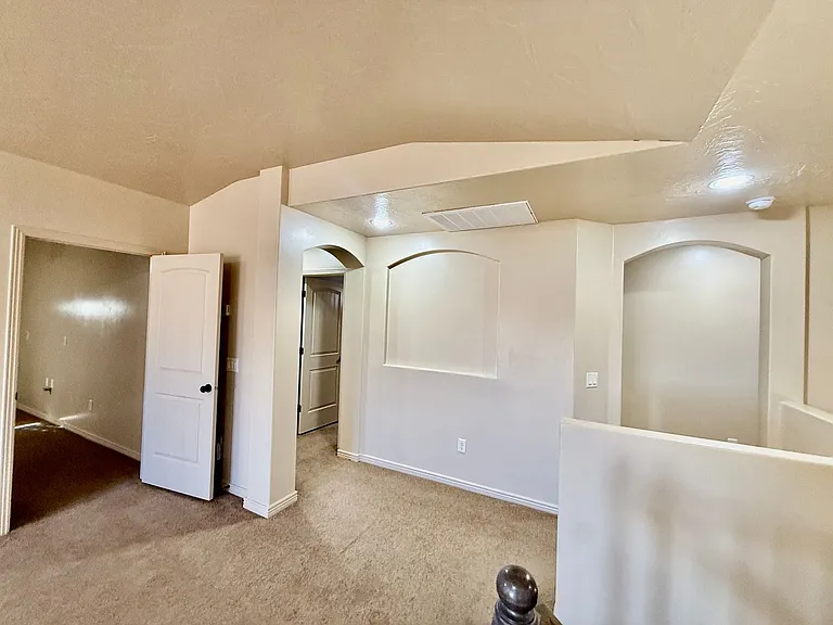 2931 E 1190 S — Photo 33