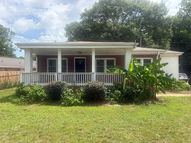 21 Fortner Ave — Photo 1