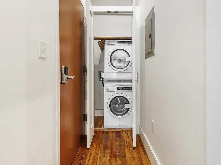 Washer & Dryer
