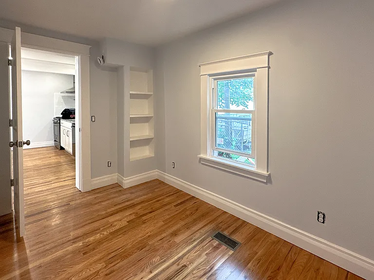 473 W Utica St #1 — Photo 15