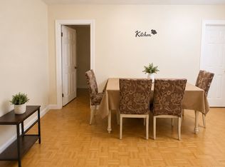 286 N Main St APT 2, Freeport, NY 11520