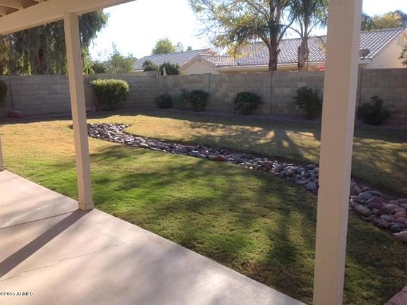 3rd image of 107 W Wahalla Ln