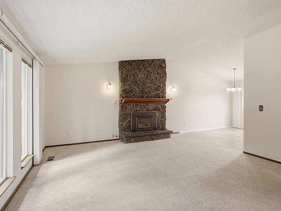 5th image of 4821 S Bates Rd