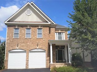 9212 Sycamore Crest Dr, Fairfax, VA 22031