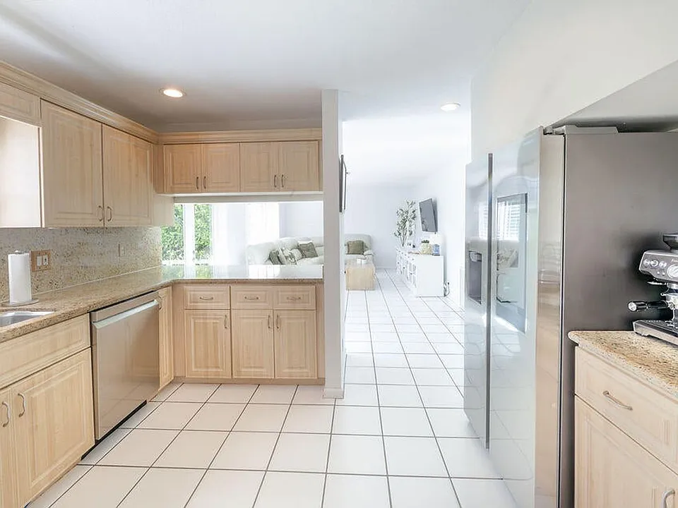 18157 SE Fairview Cir