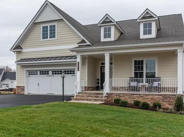 12417 Leith Hill Dr, Manakin Sabot, VA 23103