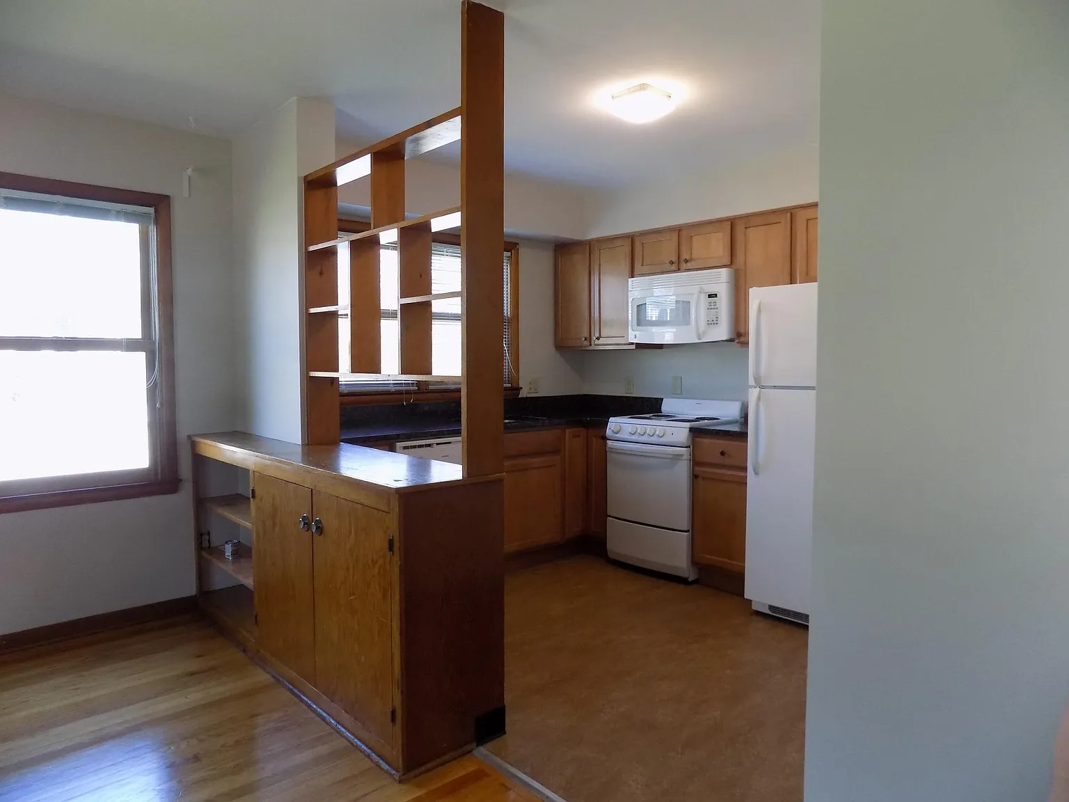 417 S 7th St — Photo 3