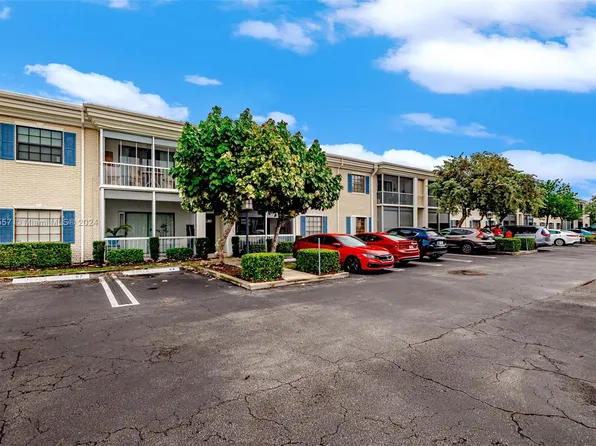 140 Cypress Club Dr APT 433, Pompano Beach, FL 33060