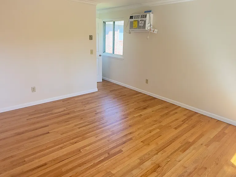 31 Sharon Ln #31 — Photo 8