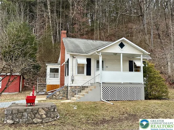 341 Berger Creek Rd E, Lehighton, PA 18235