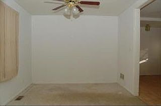 4th image of 215 E Grand Ave