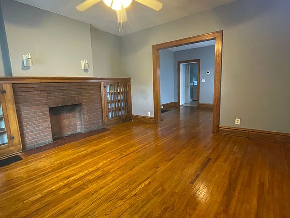3rd image of 112-114 Olentangy St