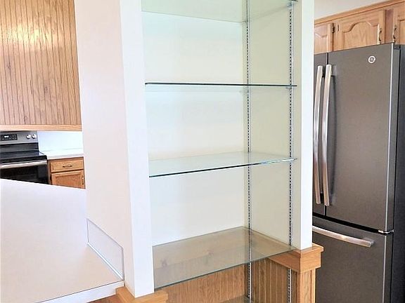 Built-In Shelving Details