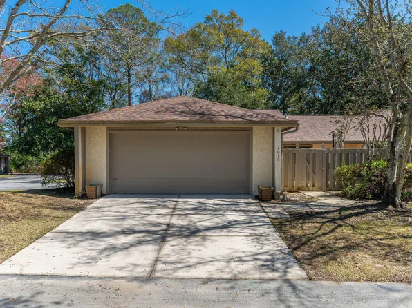 700 Bay Dr APT 1012, Niceville, FL 32578