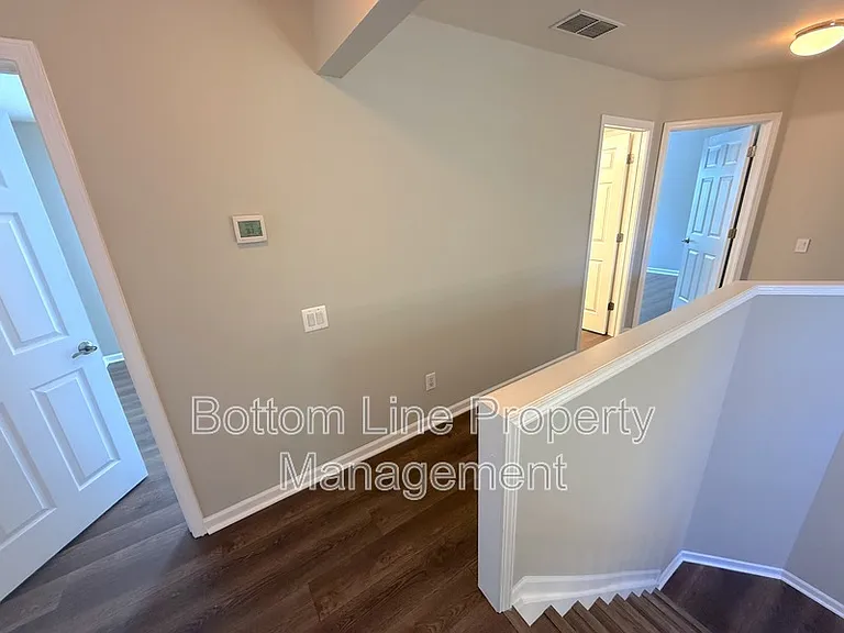 10016 Heatherly Ct — Photo 12