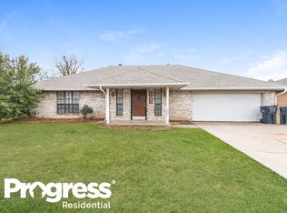 11232 Davis Ct, Oklahoma City, OK 73162