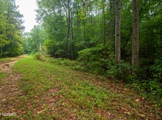 Maple St, Carthage, NC 28327