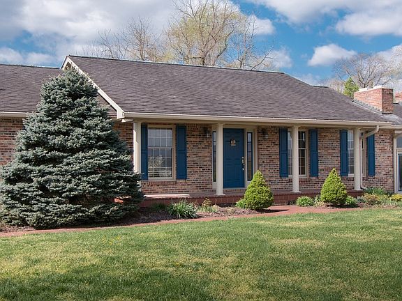 3rd image of 184 Rogers Cir