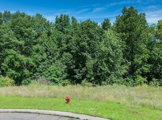 9045 Deerwood Rd, Clarkston, MI 48348