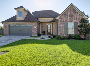 100 Claystone Rd, Youngsville, LA 70592