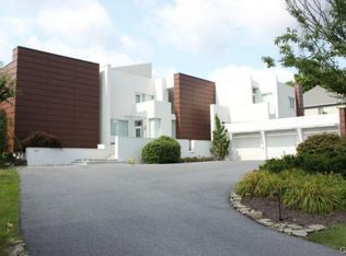 820 Benner Rd, Allentown, PA 18104