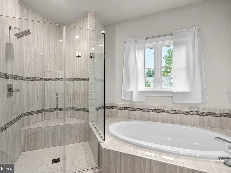 9271 Wood Violet Ct — Photo 18