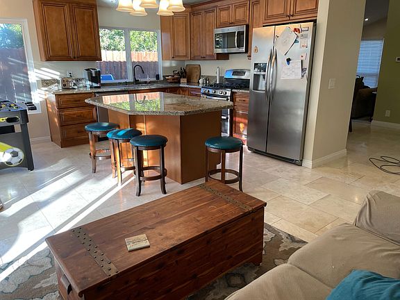 Kitchen/family room