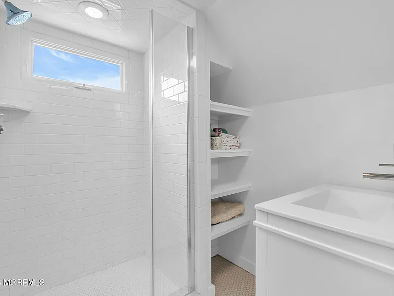 206 Brighton Ave — Photo 38