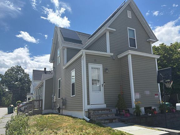 3rd image of 15 Fulton St