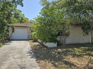 809 Green Valley Rd, Palm Harbor, FL 34683