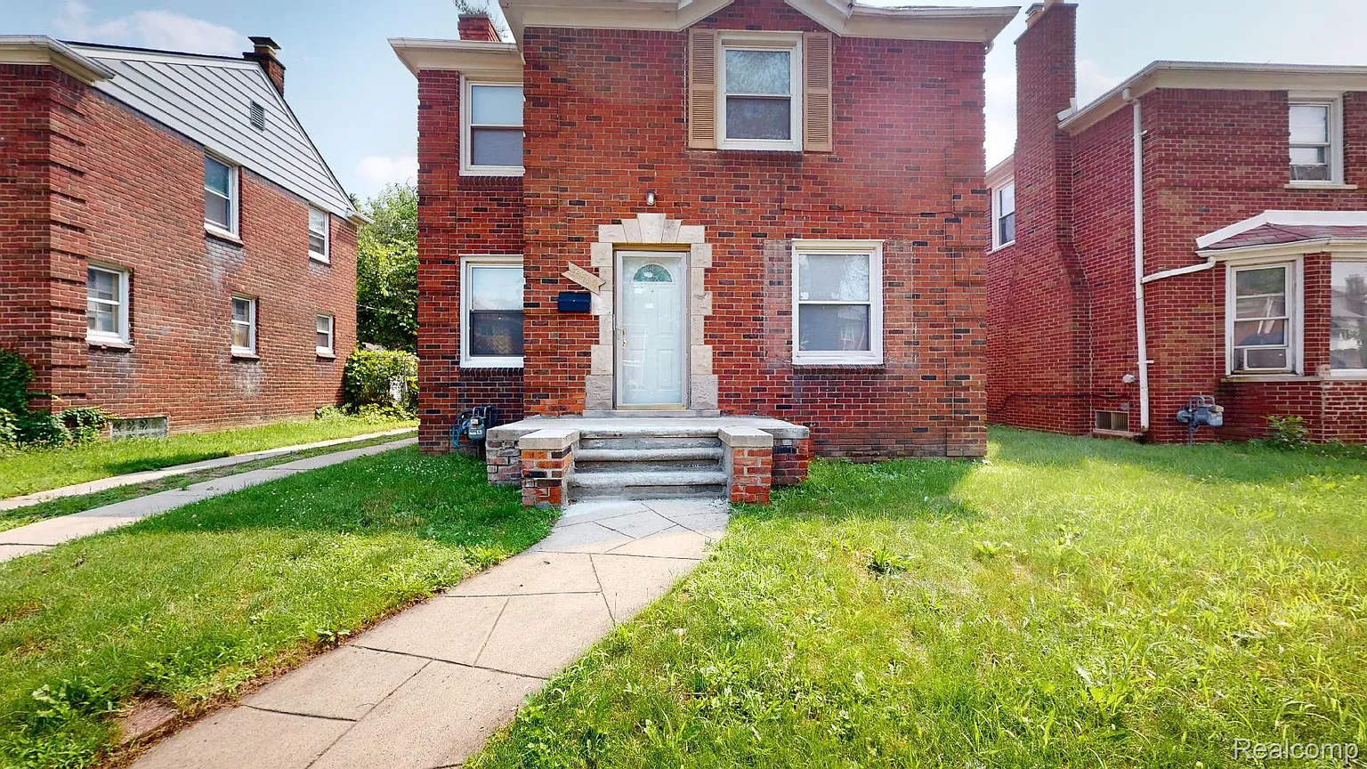 16510 Griggs St photo 1