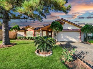 11418 Mulholland Dr, Stafford, TX 77477