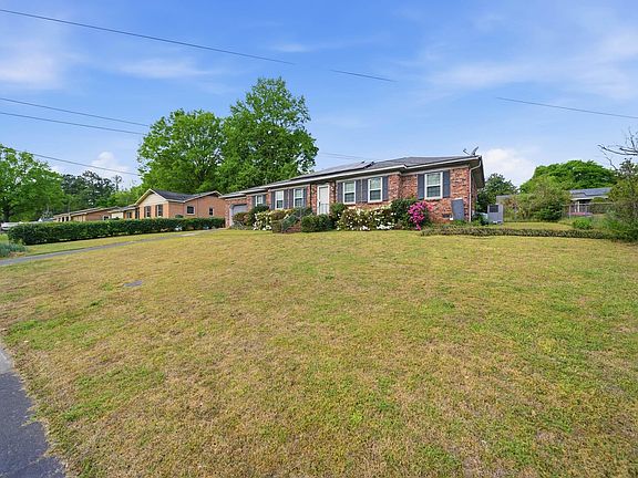 3rd image of 307 Spartan Dr
