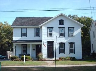 124 E 8th St, Lockport, IL 60441