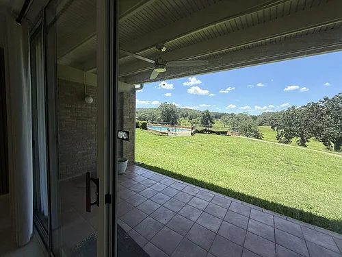 575 Belvedere Dr Photo 1