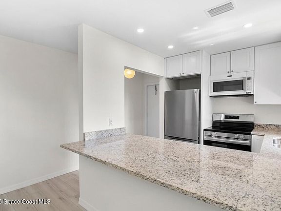 5th image of 38 Vista Gardens Trl APT 207