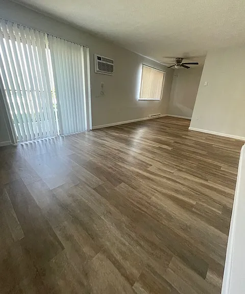 Cedar Ridge Ln — Photo 1