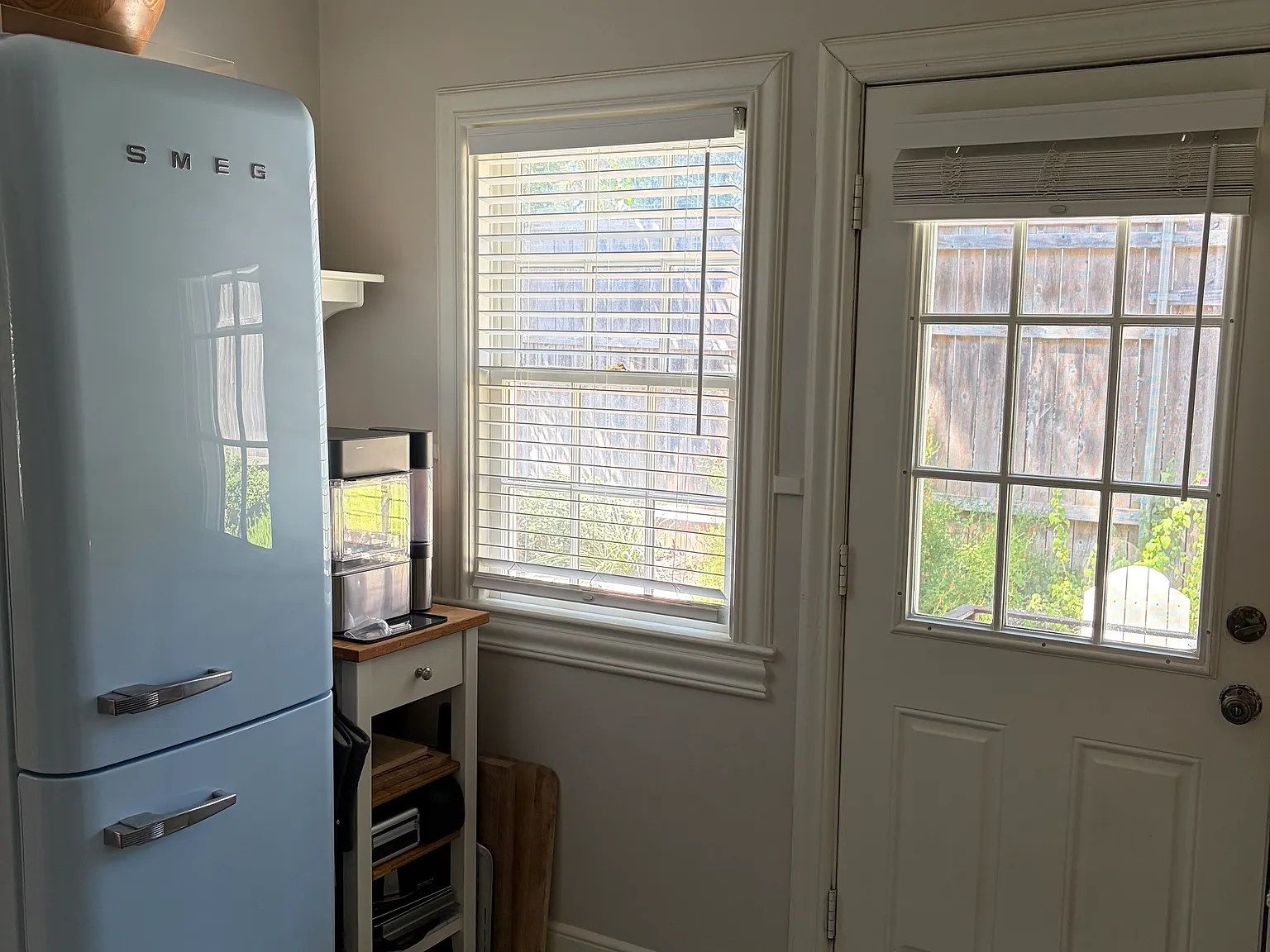 2 bed, 1.5 bath, 1200 sqft, $2,970 — Photo 3
