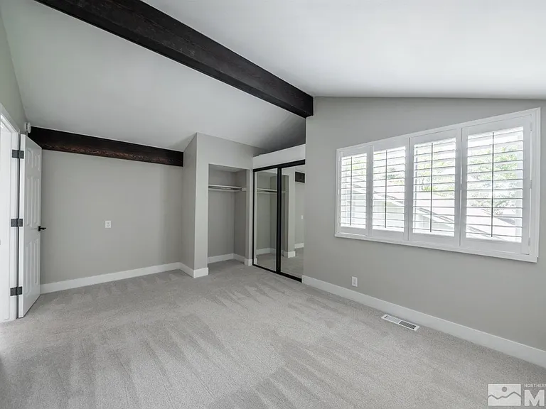 430 Angela Pl — Photo 8