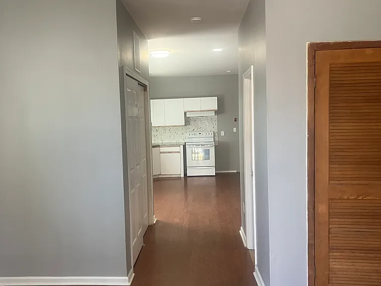 5245 Glenloch St #1 — Photo 4