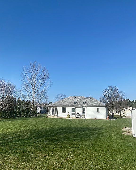 2nd image of 339 Oatie Dr