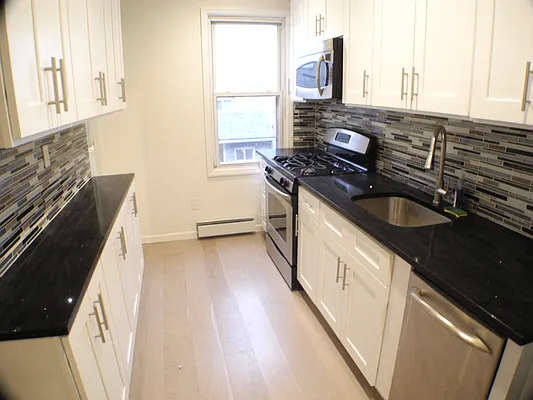 Rented by Beyond Property Group | media 19