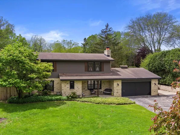 5521 South New Berlin ROAD, Hales Corners, WI 53130