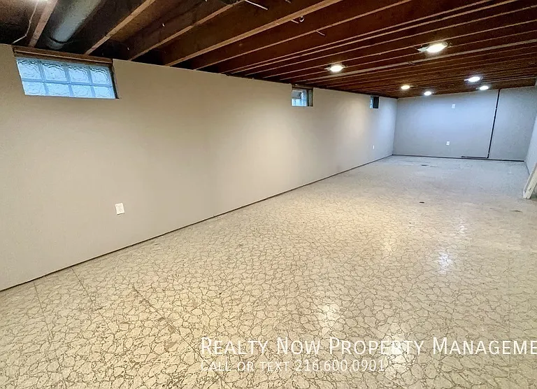 5283 E 133rd St — Photo 12