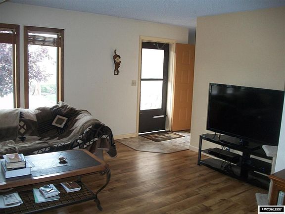 5th image of 49 Longhorn Dr